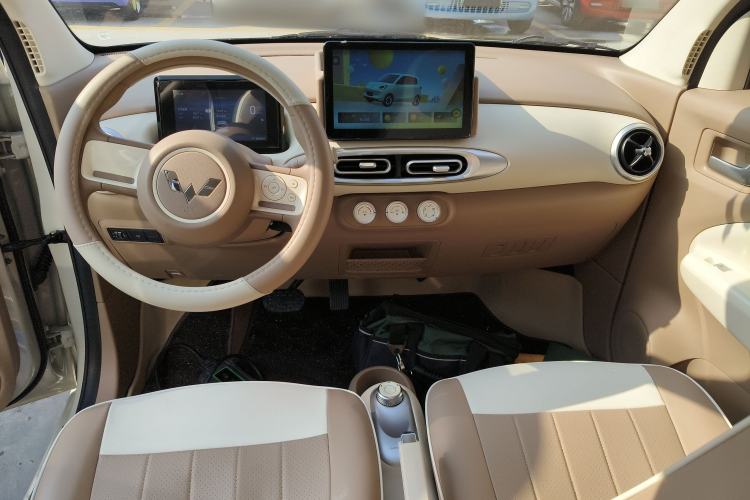 Used Wuling Hongguang MINIEV 2025 Four-Door Version Advanced Edition
