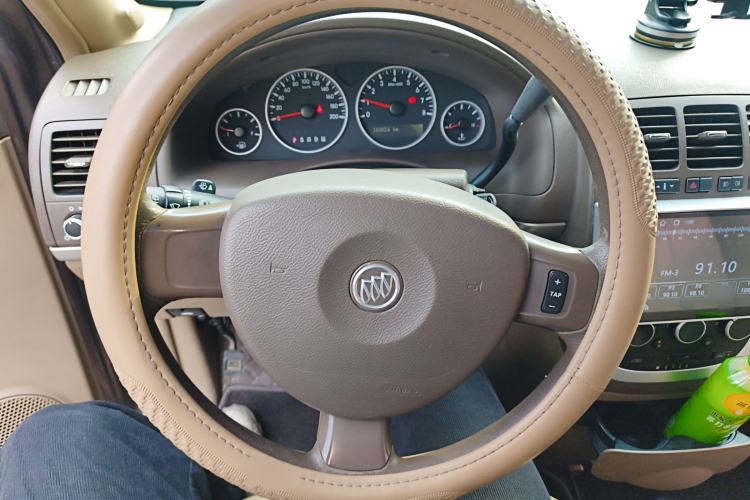 Used Buick GL8 2014 2.4L Classic Edition