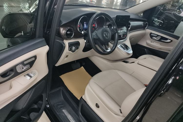 Used Mercedes-Benz V-Class 2021 V 260 Avantgarde Edition
