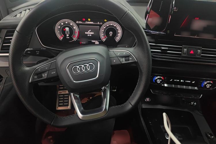 Used Audi Q5L 2025 quattro 45th Anniversary Edition 45 TFSI Luxury Dynamic Model
