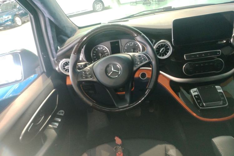 Used Mercedes-Benz Vito 2020 2.0T Elite Version 7 Seats