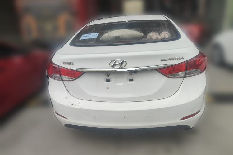 Used Hyundai Elantra 2015 1.6L Automatic Fashion Model