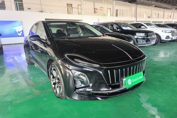 Used Hongqi E-QM5 2022 431 km Charge & Enjoy Edition