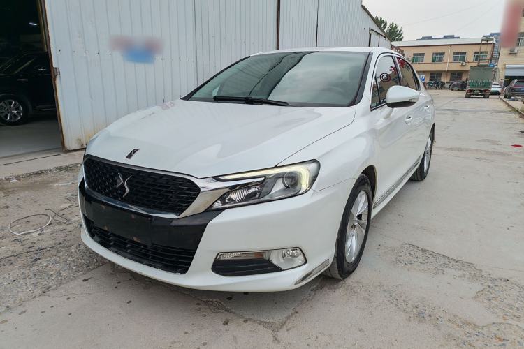 Used DS 5LS 2014 1.8L automatic Comfort version VTi140