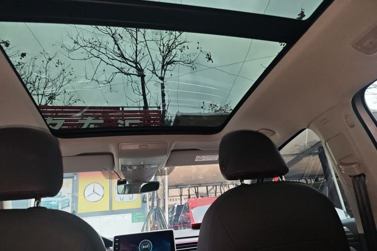 Used Volkswagen Tiguan L 2022 330TSI Automatic Two-Wheel Drive R-Line Flagship Edition
