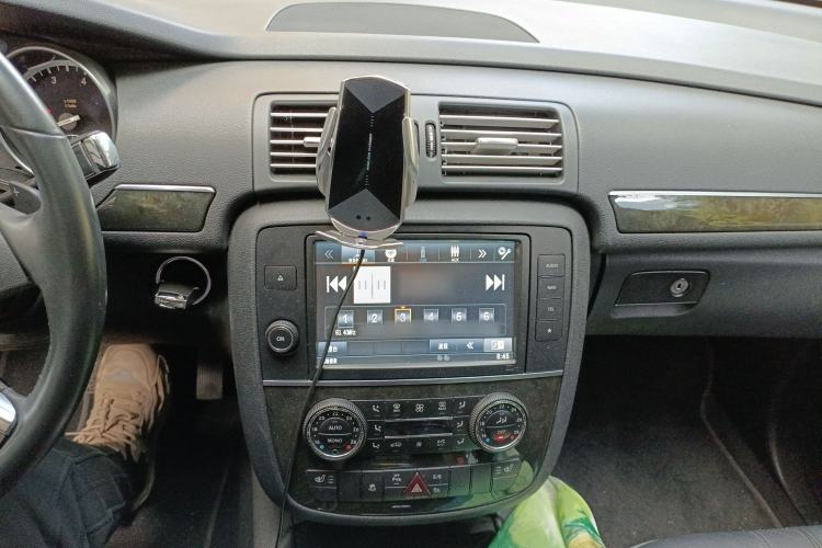 Used Mercedes-Benz R-Class 2017 R 320 4MATIC Business Edition Prestige Model
