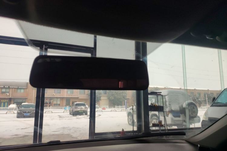 Used Volkswagen Jetta 2015 Value Edition 1.6L Manual Fashionable Style
