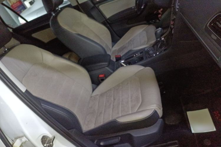 Used Volkswagen Golf 2017 230TSI Automatic Luxury Million-Vehicle Commemorative Edition
