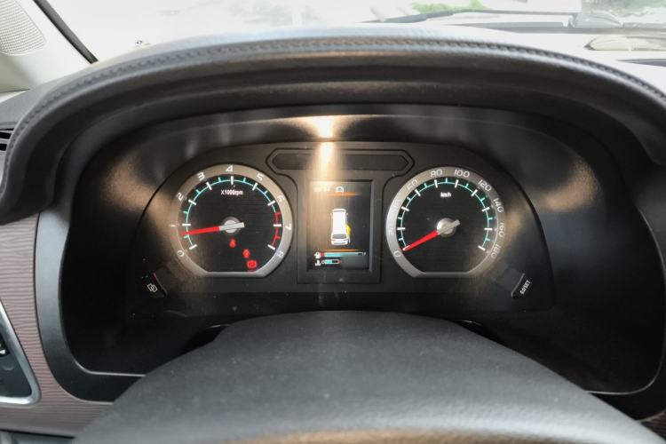 Used FORTHING Lingzhi 2020 M5L 1.6L Luxury 7-Seater