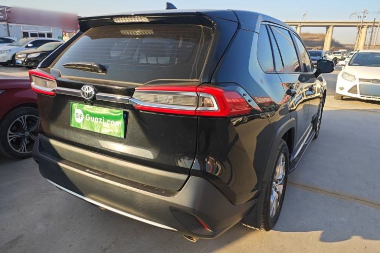 Used Toyota Wildlander 2022 2.0L CVT Two-Wheel Drive Luxury PLUS Edition
