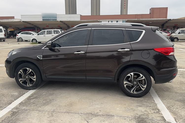 Used Dongfeng Aeolus AX7 2016 2.0L Automatic Zhiyi Trim
