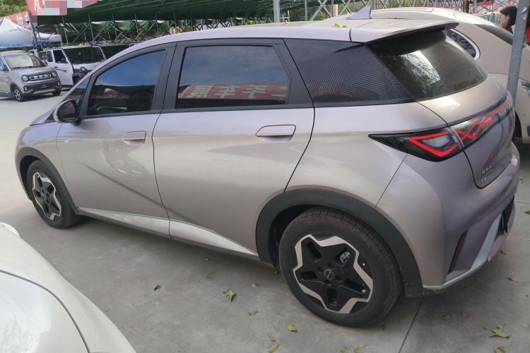 Used BYD Dolphin 2021 405 km Fashion Edition
