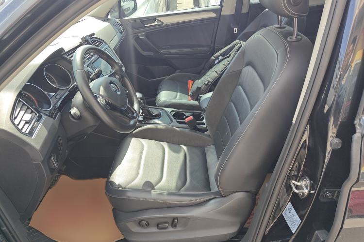 Used Volkswagen Tiguan L 2018 330TSI Automatic Two-Wheel Drive Luxury Edition
