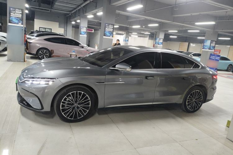 Used BYD Han 2024 EV Glory Edition 506KM Front-Wheel-Drive Premium Model
