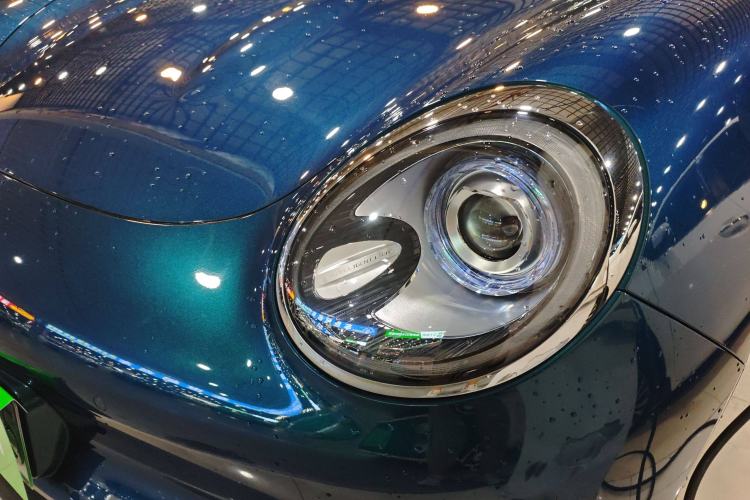 Used ORA Good Cat 2023 401 km Standard Range Comfort Version Lithium Iron Phosphate
