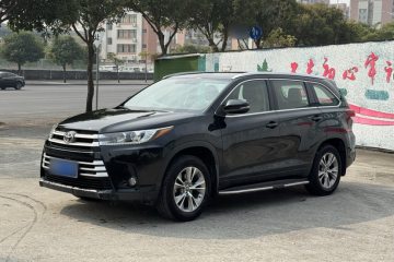 Used Toyota Highlander 2018 2.0T Two-Wheel Drive Elite Version 5 Seats China VI Standard