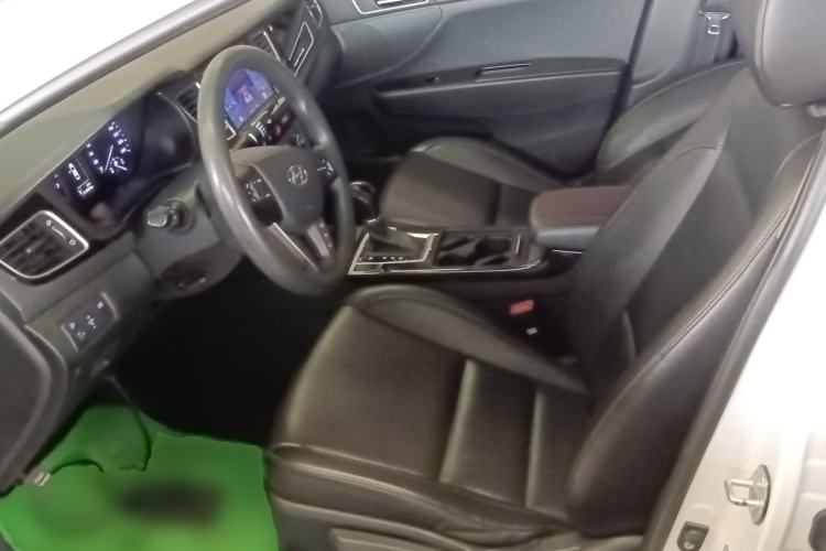 Used Hyundai Mistra 2014 1.8L Automatic Smart GLS
