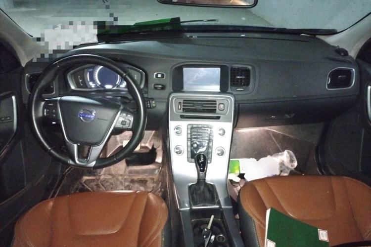 Used Volvo V60 2017 T5 Zhiyi Edition China V Standard
