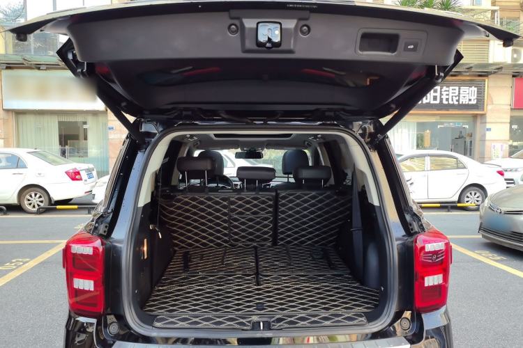 Used GAC Trumpchi GS8 2017 320T Four-Wheel Drive Luxury Smart Connectivity Version (7 Seats)