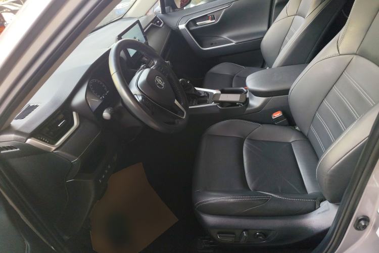 Used Toyota Wildlander 2023 2.0L CVT Four-Wheel Drive Luxury PLUS Edition
