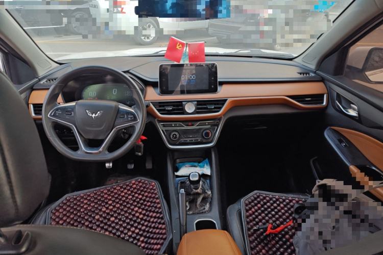 Used Wuling Hongguang S3 2018 1.5T Manual Luxury Model China V Standard