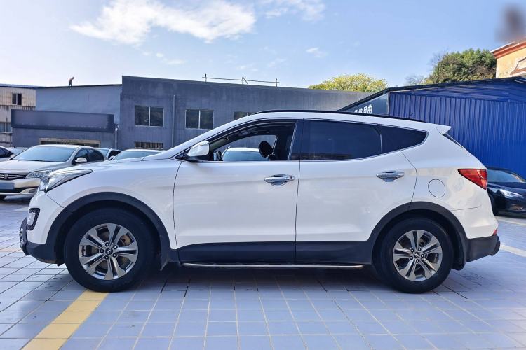 Used Hyundai Santa Fe 2013 2.4L Automatic 2WD Comfort Edition
