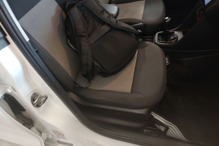 Used Volkswagen Polo 2016 1.4L Manual Fashion Model
