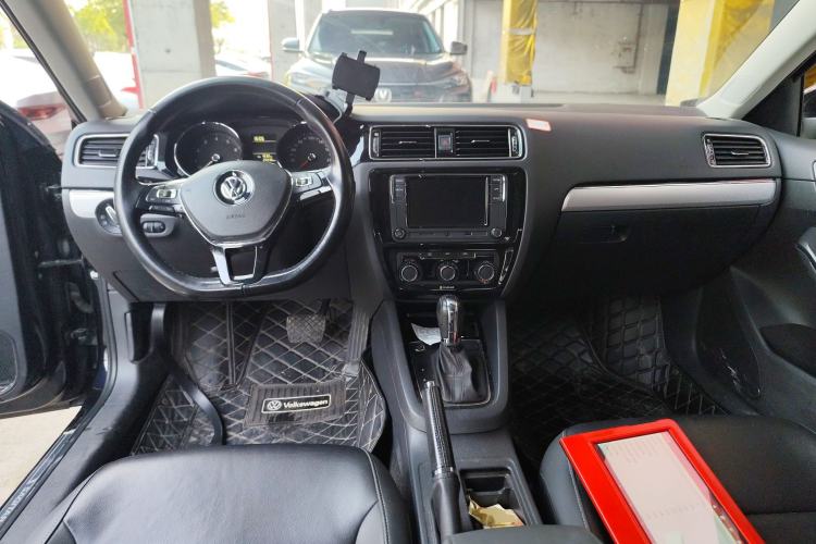 Used Volkswagen Sagitar 2018 1.6L Automatic Comfort Model
