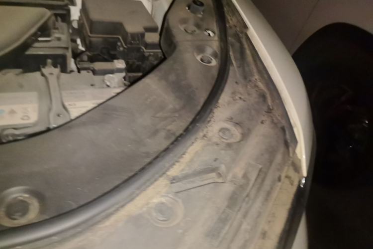 Used Haval H6 2017 Red Label 2.0T Automatic Two-Wheel Drive ZhiShang Model
