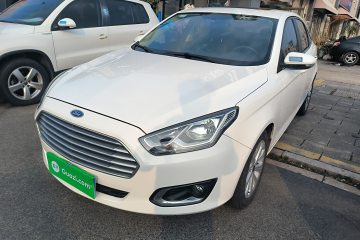 Used Ford Escort 2015 1.5L Automatic Fashion Model