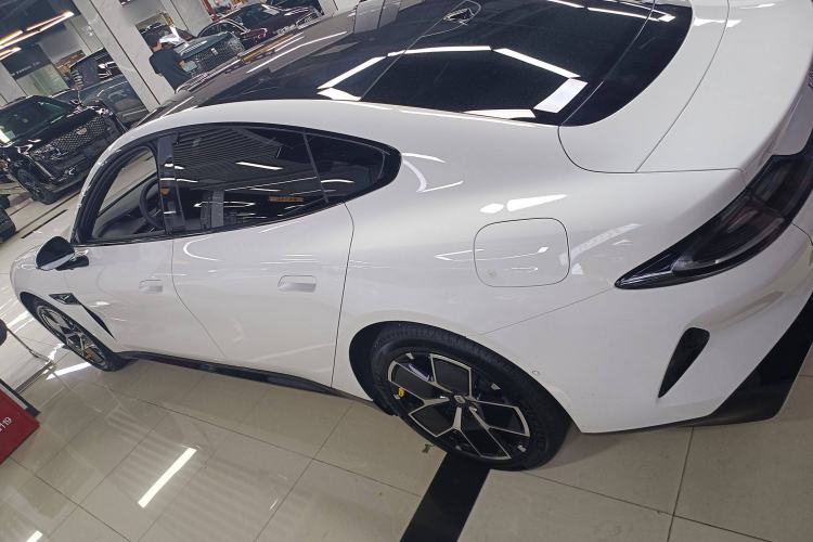 Used  SU7 2024 Rear-Drive Ultra-Long Range Advanced Pro-Level Intelligent Driving Version