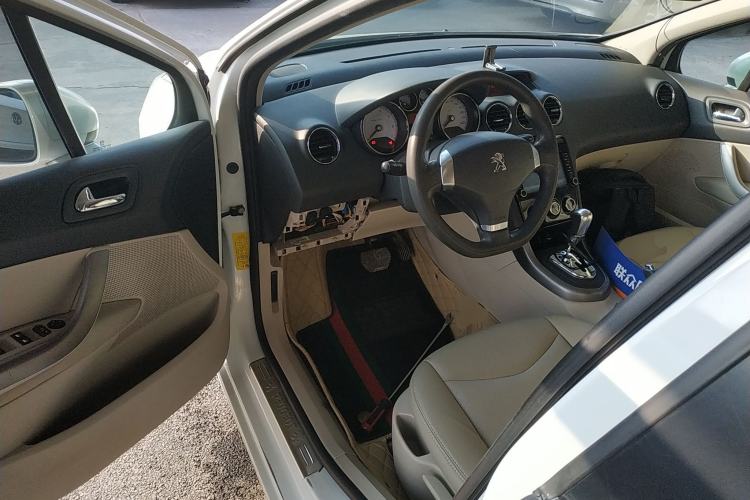 Used Peugeot 408 2013 2.0L Automatic Comfort Edition