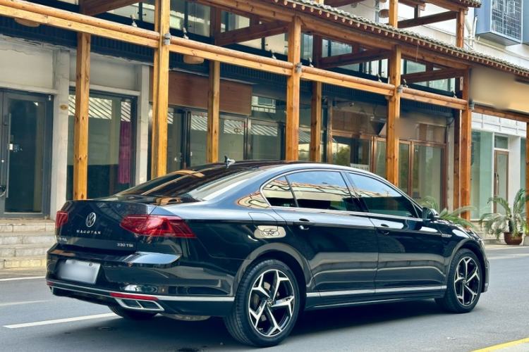 Used Volkswagen Magotan 2023 2 Million Units Commemorative Edition 330TSI DSG Luxury Version
