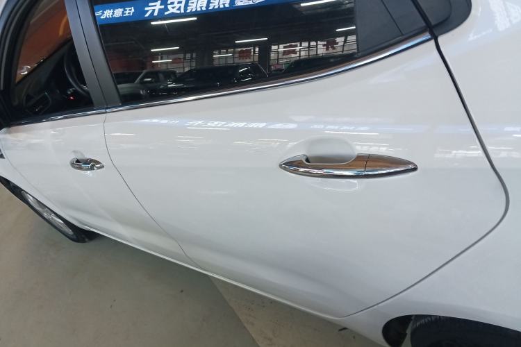 Used Kia K2 2015 Sedan 1.4L MT GLS
