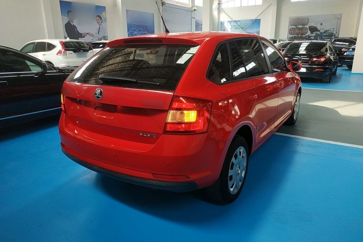 Used Skoda Rapid Spaceback 2014 1.6L Automatic Enjoyment Edition
