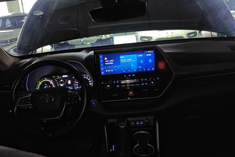 Used Toyota Highlander 2022 Dual-Engine 2.5L Four-Wheel Drive Prestige Version 7 Seats