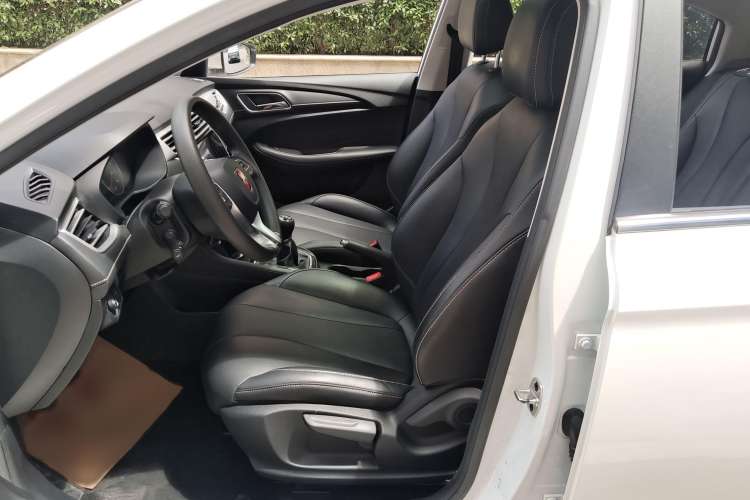 Used Roewe i5 2020 1.5L Manual 4G Connect Leehao Flagship Edition
