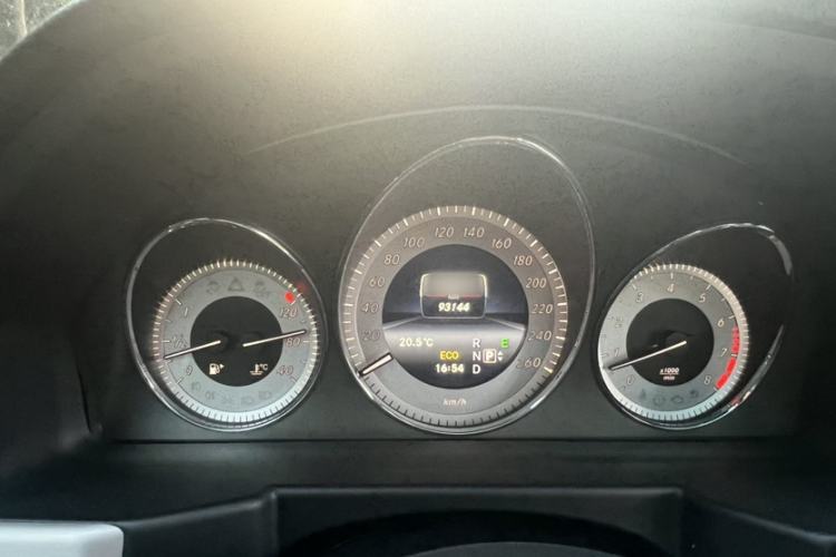 Used Mercedes-Benz GLK-Class 2015 GLK 260 4MATIC Fashion Edition Ultimate Version
