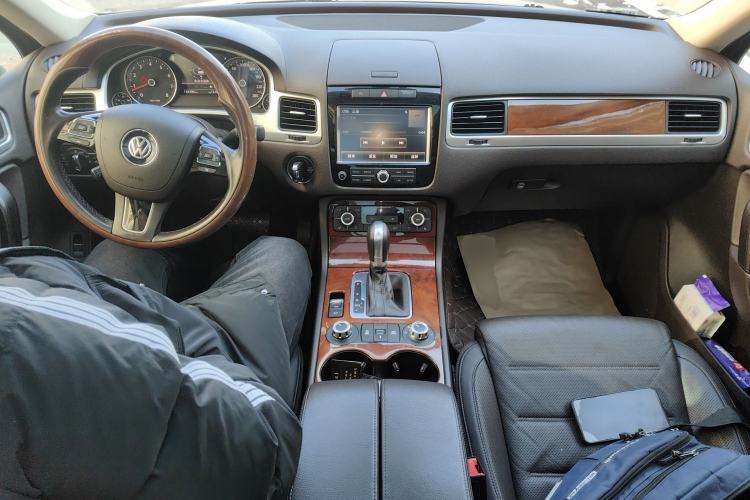 Used Volkswagen Touareg 2015 3.0 TSI Comfort Model
