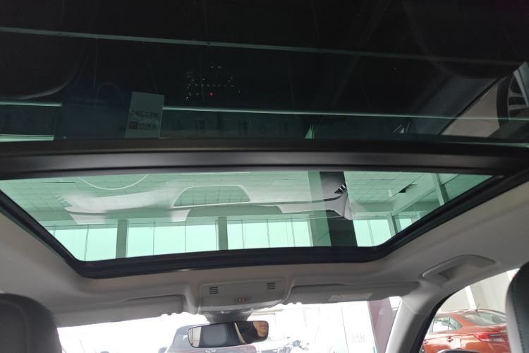 Used Volkswagen Tharu 2025 NewRui 300TSI Prestige Edition
