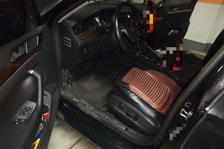 Used Volkswagen Magotan 2017 330TSI DSG Luxury Model
