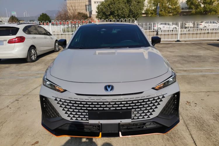 Used Changan UNI-V 2023 2.0T Leading-Speed Edition
