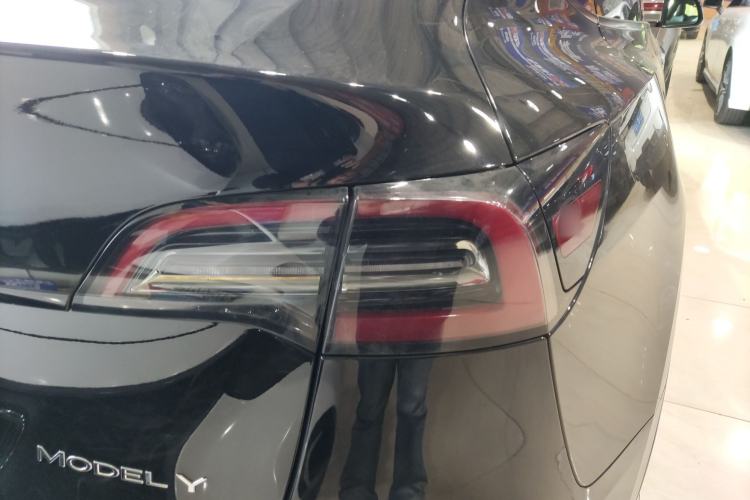 Used Tesla Model Y 2021 Standard Range Rear-Wheel Drive Version
