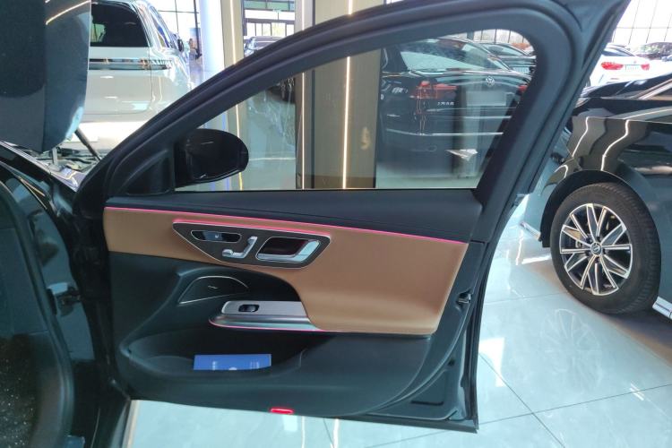 Used Mercedes-Benz E-Class 2024 Refresh E 300 L Stylish Edition
