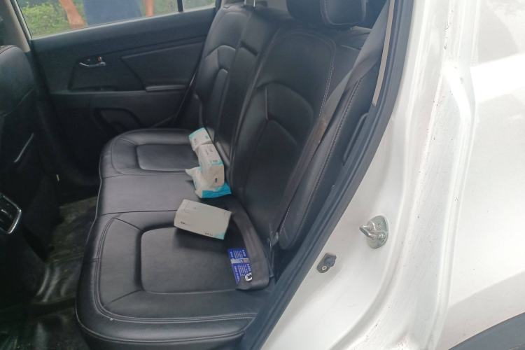 Used Kia Sportage R 2015 2.0L Automatic Two-Wheel Drive DLX Model
