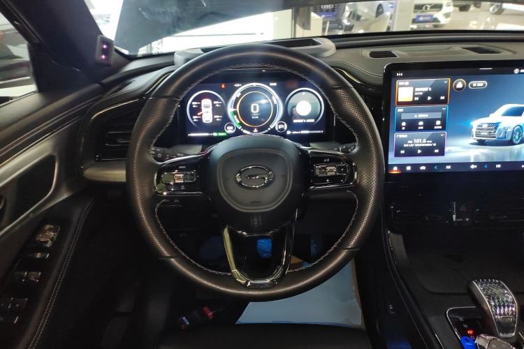 Used GAC Trumpchi GS8 2022 Double-Energy Series 2.0TM Two-Wheel Drive Prestige Edition (6 Seats)
