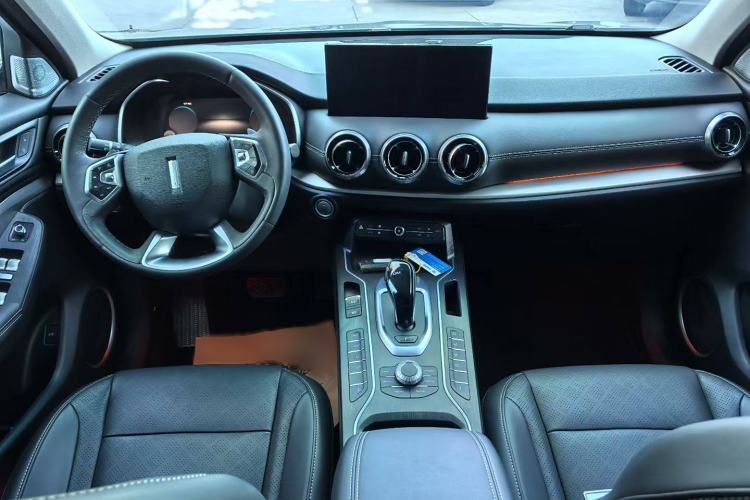 Used Wey VV6 2021 2.0T Two-Wheel Drive Smart Plus
