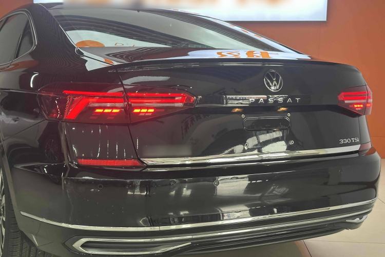 Used Volkswagen Passat 2021 330TSI Luxury Edition
