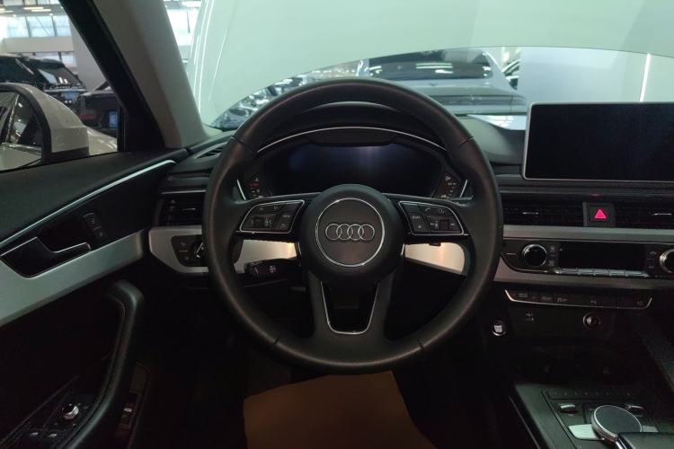 Used Audi A4L 2018 30th Anniversary Edition 40 TFSI Fashion Model