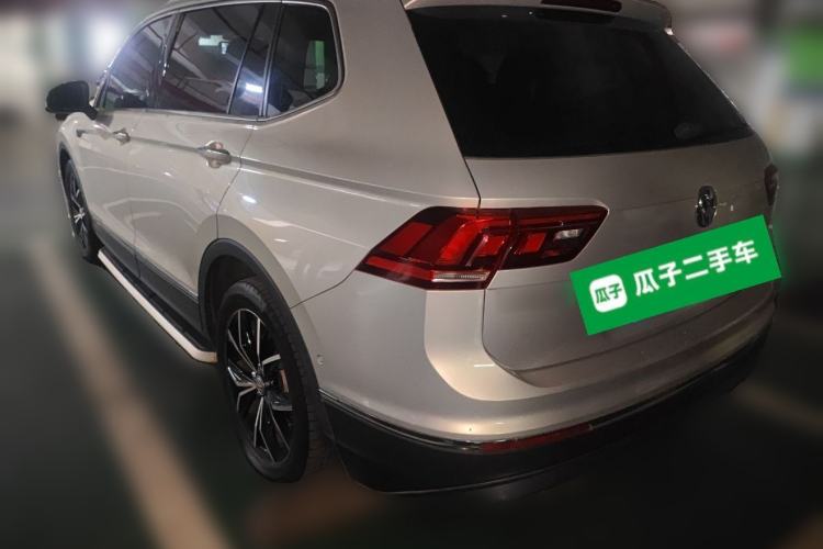 Used Volkswagen Tiguan L 2019 330TSI Automatic Two-Wheel Drive Smart Luxury Version China VI Standard
